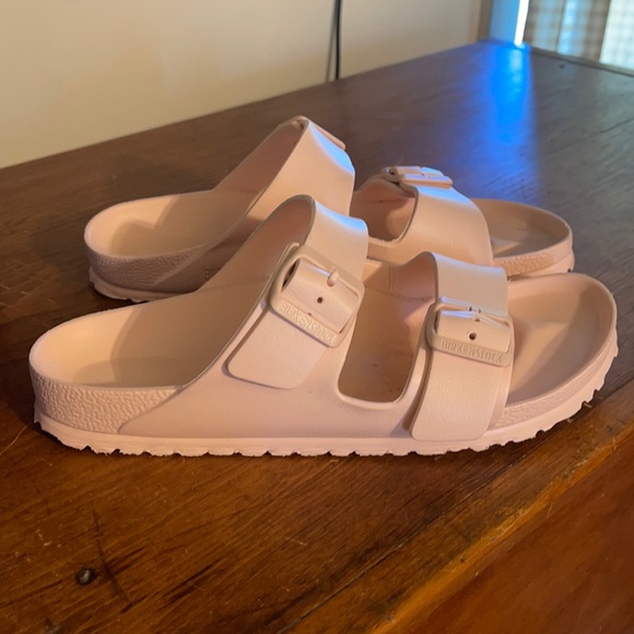 Birkenstock Shoes - Birkenstock rose reptile sandal size 9 with box